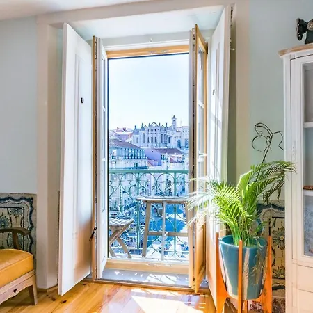 Heart - Yellow By Lovelystay