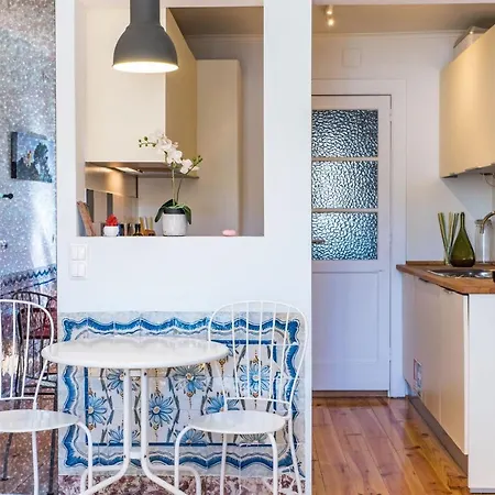 Heart - Yellow By Lovelystay Apartment Lisbon